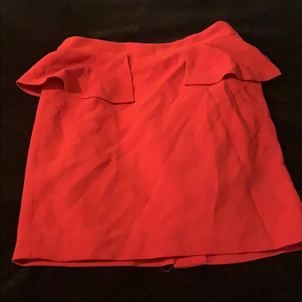 Red mini skirt size: M